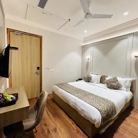 Hotel Euphoria Green Amritsar Exterior photo
